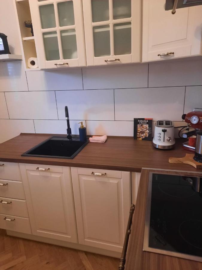 Apartment Betty Malinska Eksteriør billede